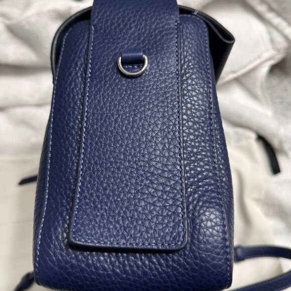Like New Radley London De Beauvoir navy handbag - Picture 4 of 15